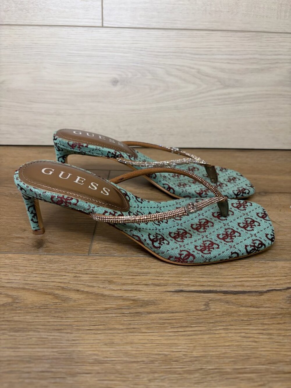 GUESS Mayan Rhinestone Bronze Turquoise Logo Thong Sandals Size 8M
